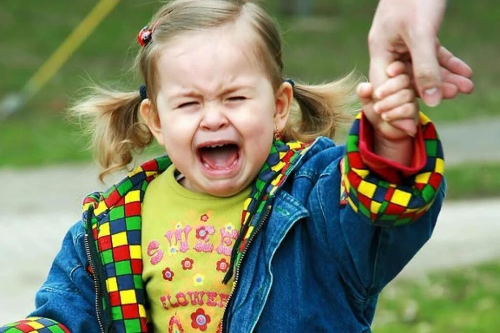 Как называли капризного ребенка 7 букв. Злая девочка. Красивые имена длятдевосек. Капризный ребенок фото. Как называли капризного ребенка 7 букв.