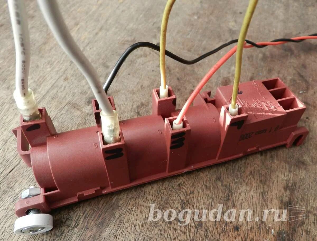 схема подключения поджига газовой плиты. электророзжиг плиты не работает. электророзжиг плиты не работает. газовая варочная панель своими руками. гефест схема подключения электроподжига.