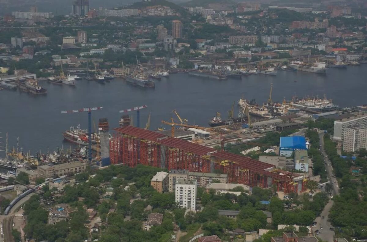 Сколько сейчас время в владивостоке. Владивосток без моста. Владивосток сейчас. Владивосток 2013 год. Владивосток фото.