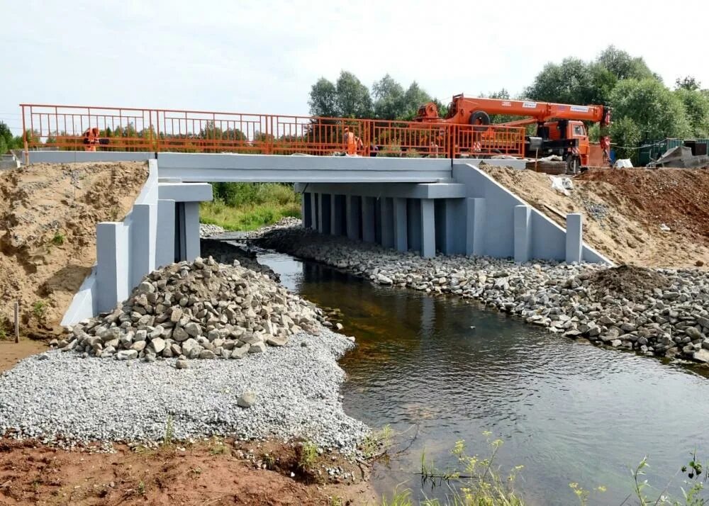 Ремонт мостов на автомобильных дорогах. Водопропускная труба. Мост в Удмуртии. Реконструкция мостов в Тальменке. Ремонт моста.