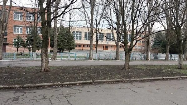Школы донецка адреса. Школа 41 донецк. школа 96 донецк. школа 20 донецк украина. 26 школа г.донецк донецкая область.