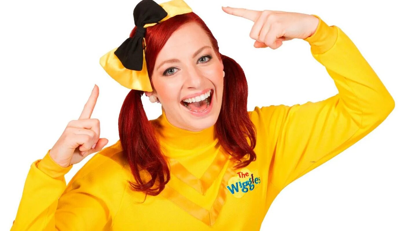 Саша таня желтый рюкзак кати. Alaina fox белье. Девушка в платье красивая. Желтое платье для девочки. Лиса манобан в ресторане.