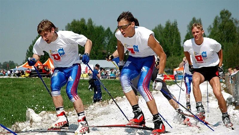 Никельс тим. Тренировка лыжников. Лыжные гонки тренировка. Лыжник летом.
