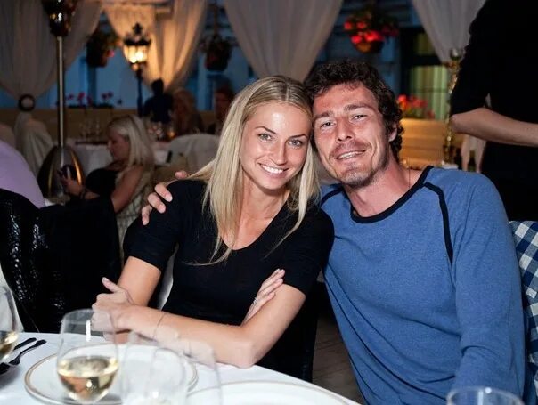 Жена марата башарова избитая екатерина. Марат башаров фото с женой. Марат башаров жена. У марата есть девушка. Дочь марата башарова амели.