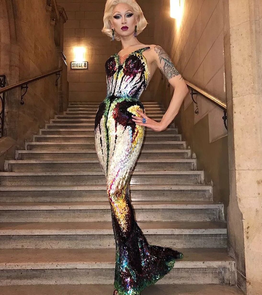 Мода квин. Мисс фейм драг квин. мисс мюглер. thierry mugler haute couture. травести miss fame.