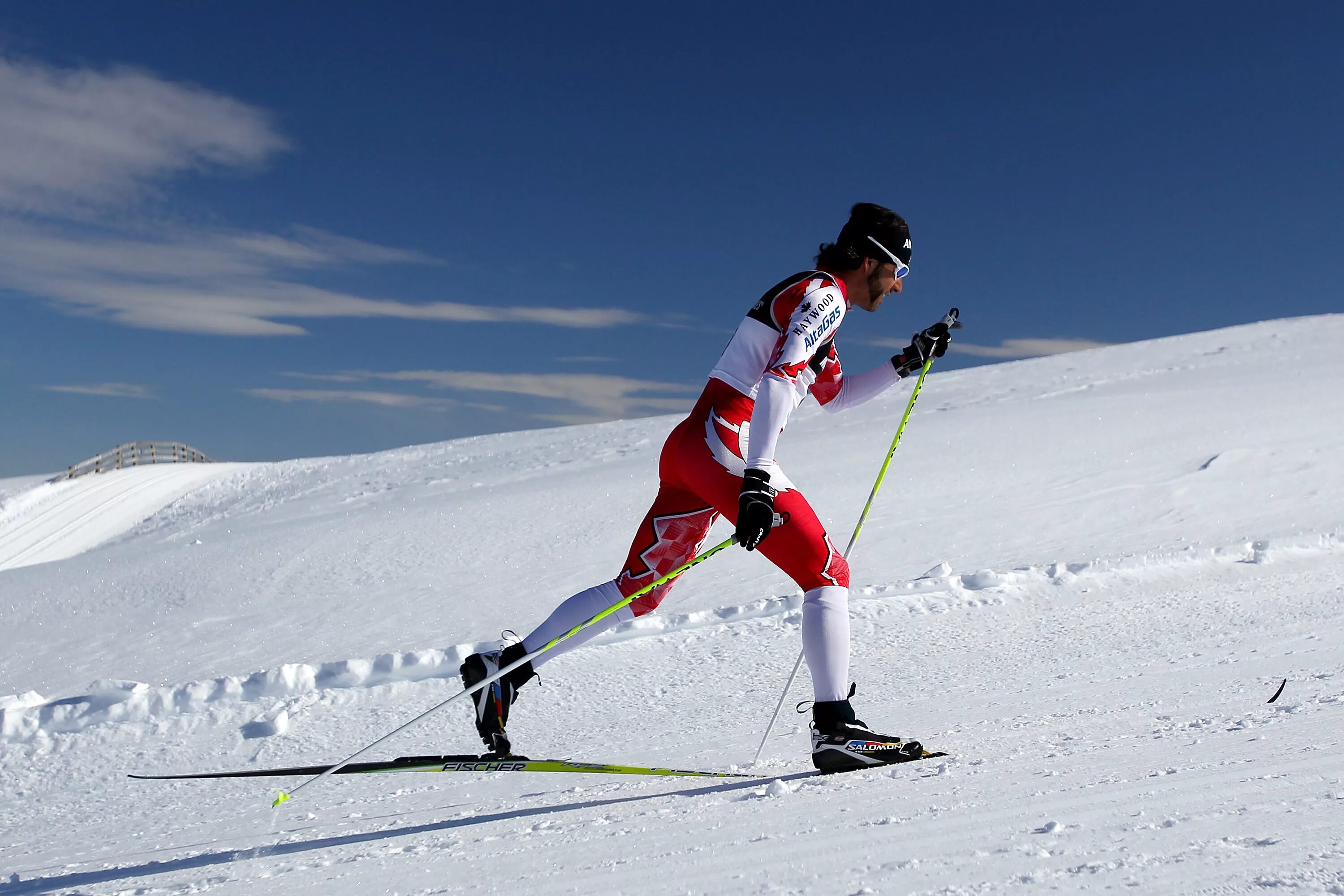 Кросс Кантри лыжи. Беговые лыжи кросс Кантри. Лыжник. Ski classic