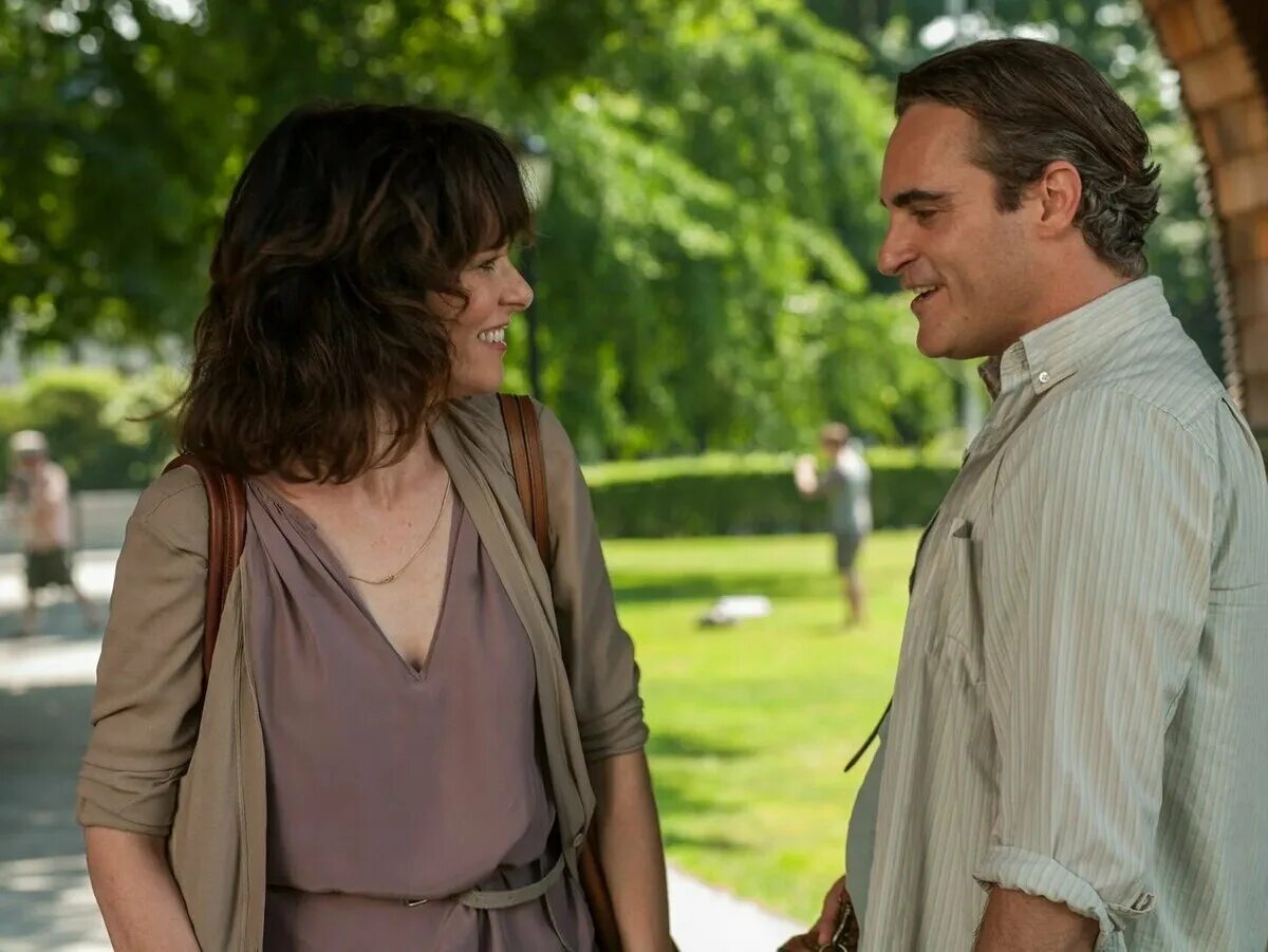 Люди 2015 год. Иррациональный человек / Irrational man (2015). Хоакин Феникс иррациональный человек. Иррациональный человек (Вуди Аллен, 2015).