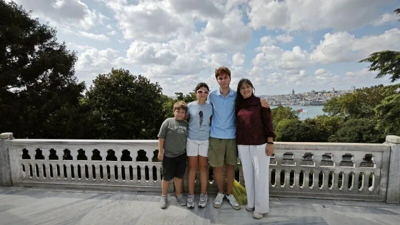 Туркиш пипл и папа юсуф последние. Turkish people и папа юсуф. Папа юсуф. Туркиш пипл и папа юсуф. Папа юсуф туркиш.