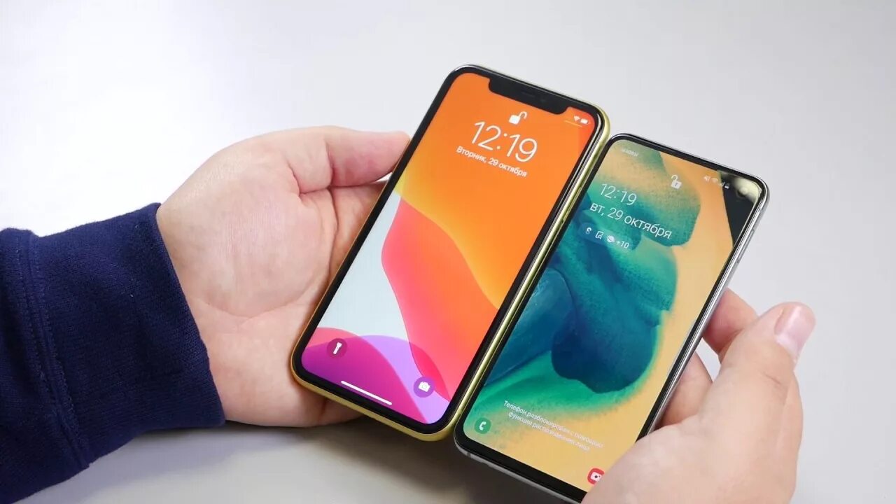 Samsung Galaxy s10 vs iphone 11. S10 vs iphone 11. Samsung Galaxy s10 iphone 11. Iphone 11 vs Samsung s10.