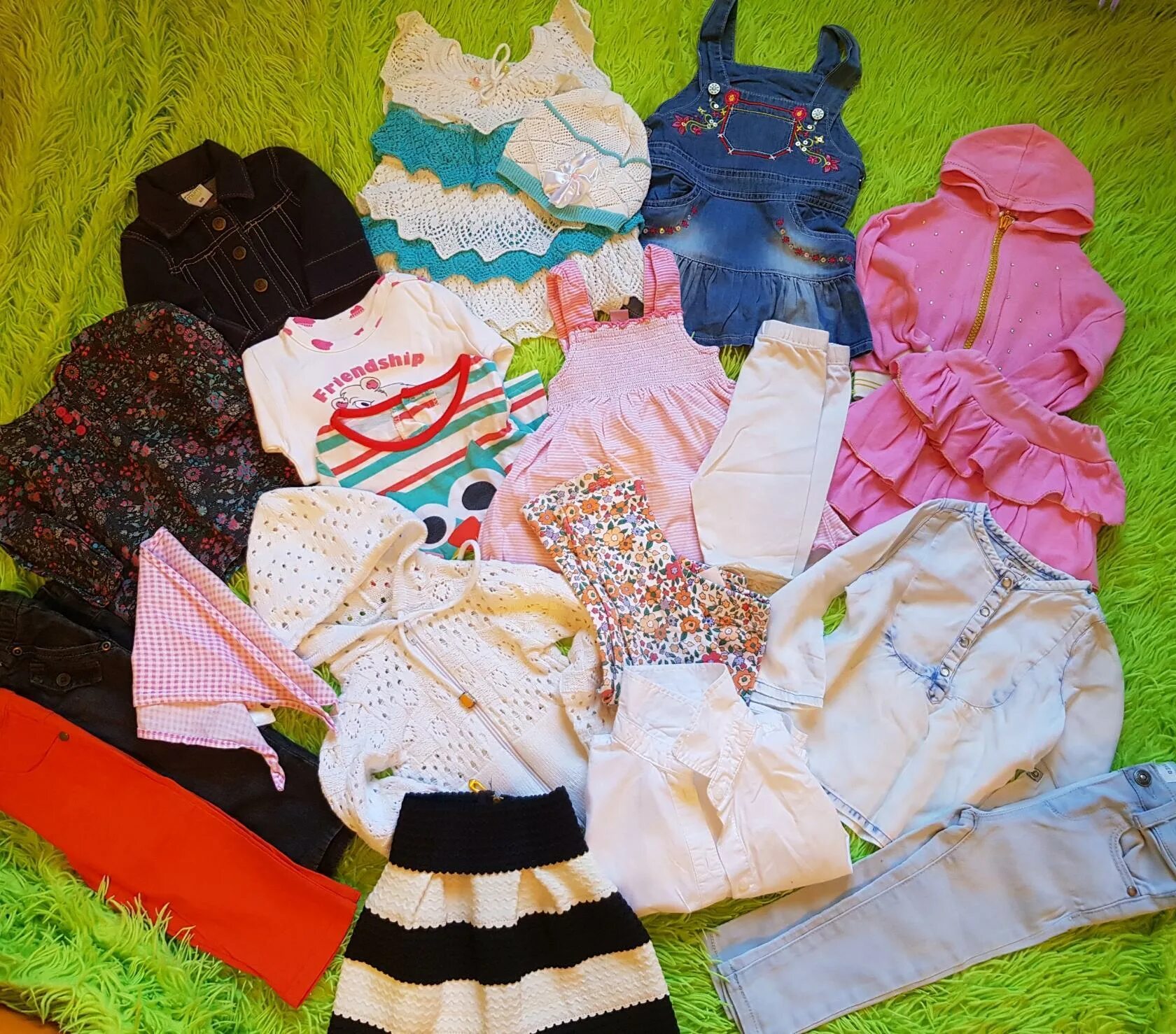 Детская одежда на юле. Вещи на продажу. Отдам в добрые руки вещи. Куча вещей детской одежды. Продам вещи.