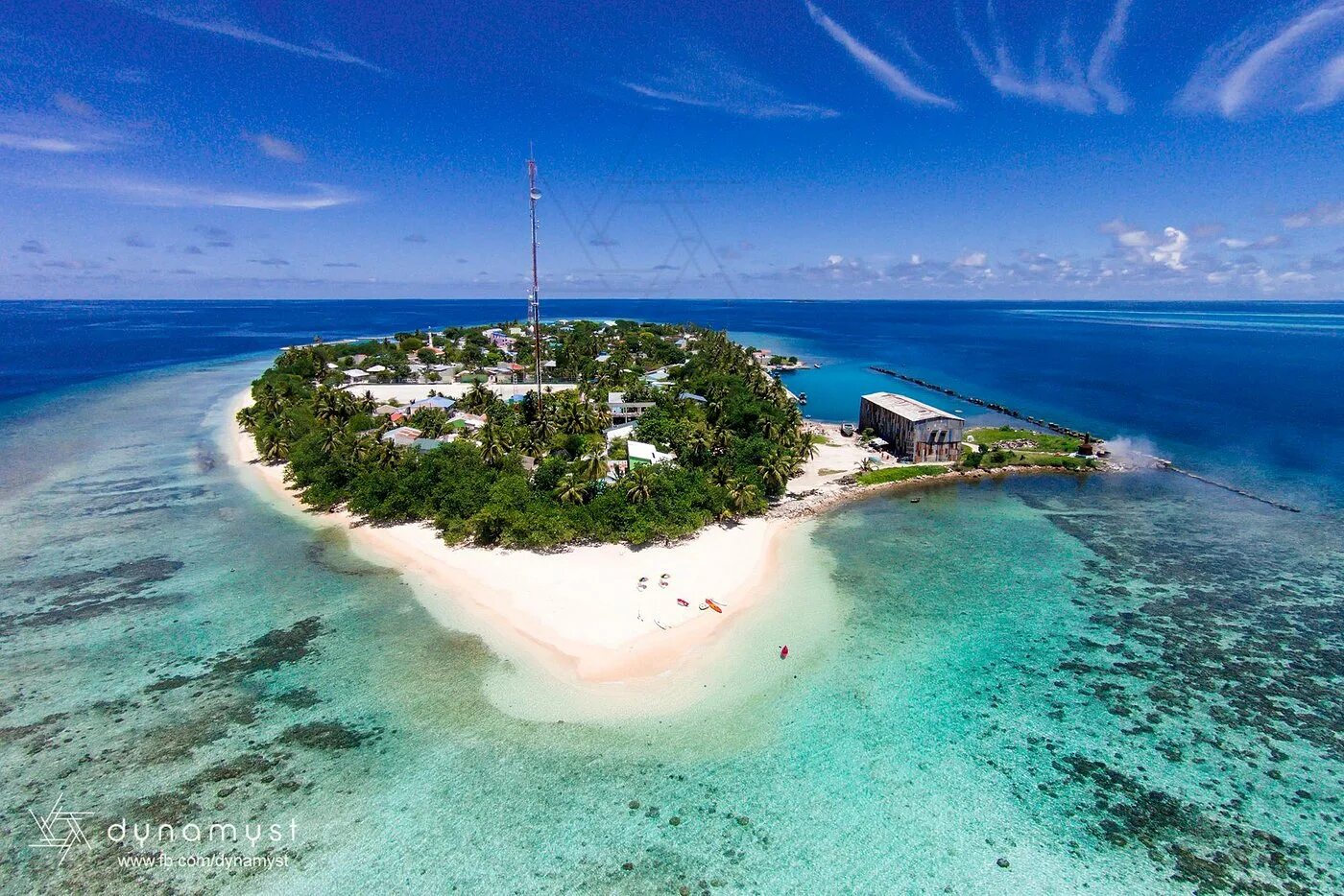 Новые острова отзывы. Остров Махибадхоо. Остров Махибаду Мальдивы. Liberty Guest House Maldives. Vilu Thari Inn Maldives 3* (остров Махибадхоо).