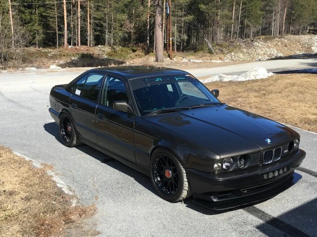 Как выглядит е34. Бмв 5 е34. бмв 34. bmw m5 (e34) 1991. бмв е34 турбо.