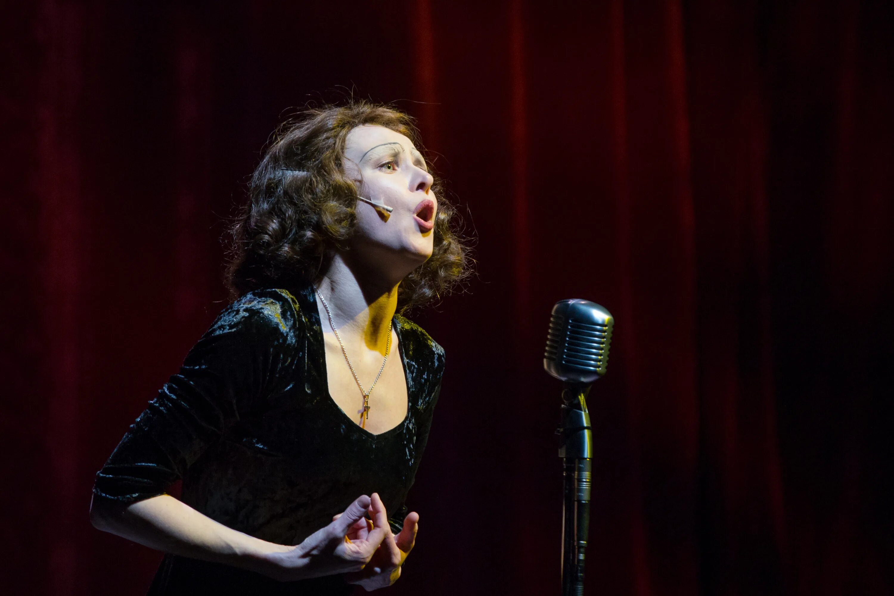 Эдит пиаф ноты для фортепиано. Эдит пиаф театр луны. Эдит пиаф. Эдит пиаф спектакль театр луны. Эдит пиаф la foule ноты для аккордеона.