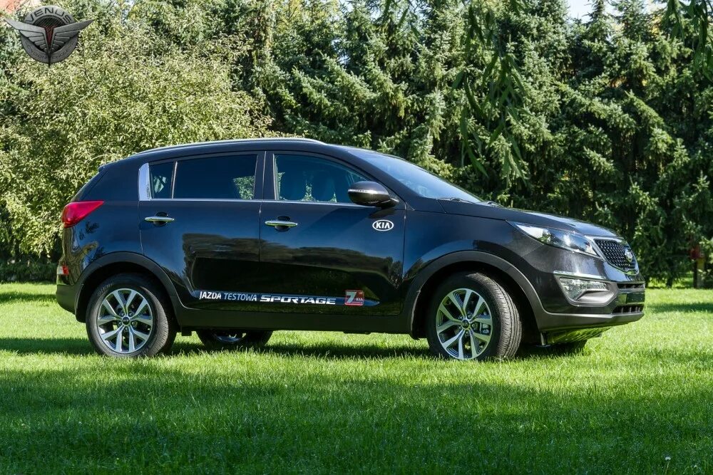 Киа Спортейдж 10. Sportage в накладках. Киа Спортейдж накладки. Киа Спортейдж с пластиковыми накладками.