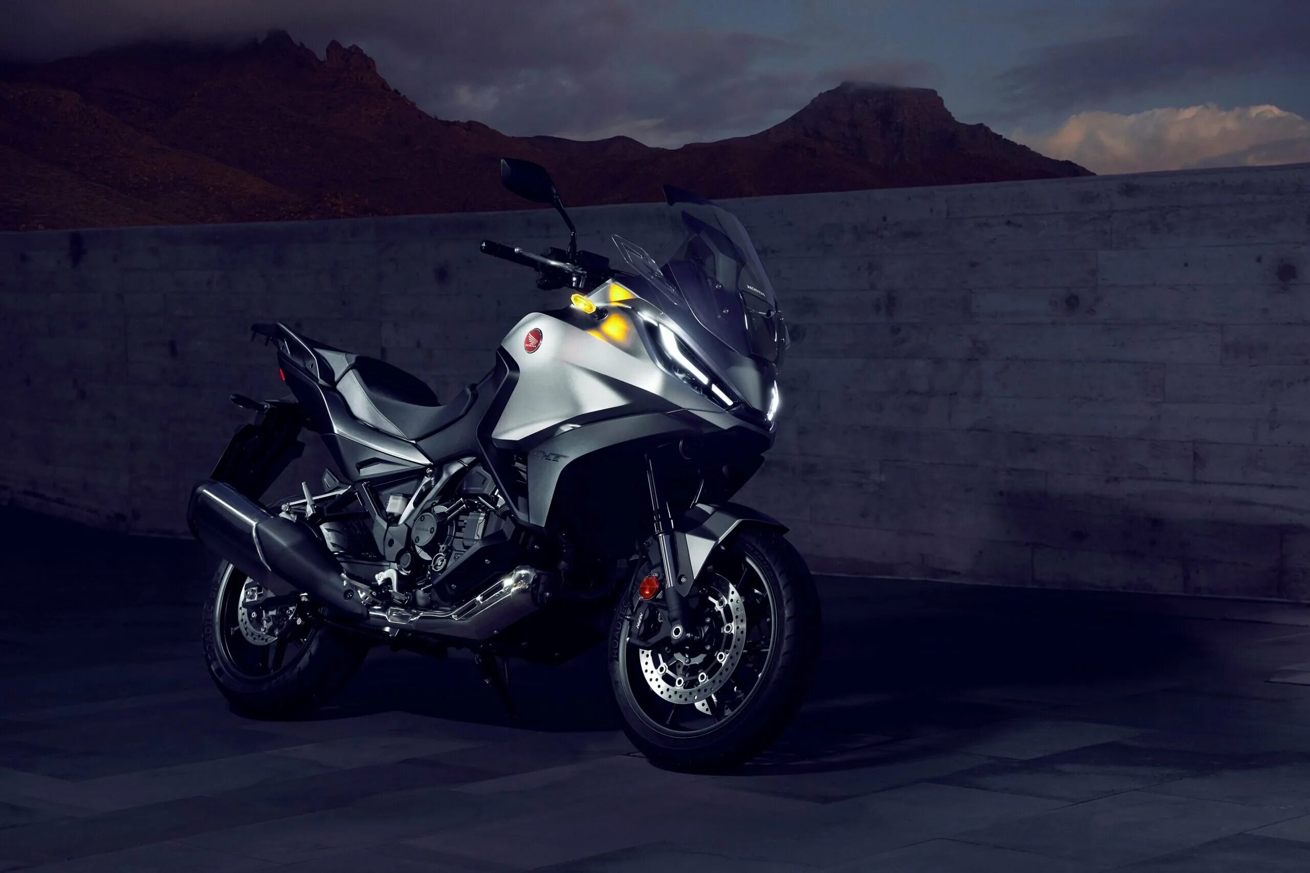 Honda nt1100. Nt1100 2022. Хонда нт 1100. Honda nt1100 2023. Honda nt1100 2022.