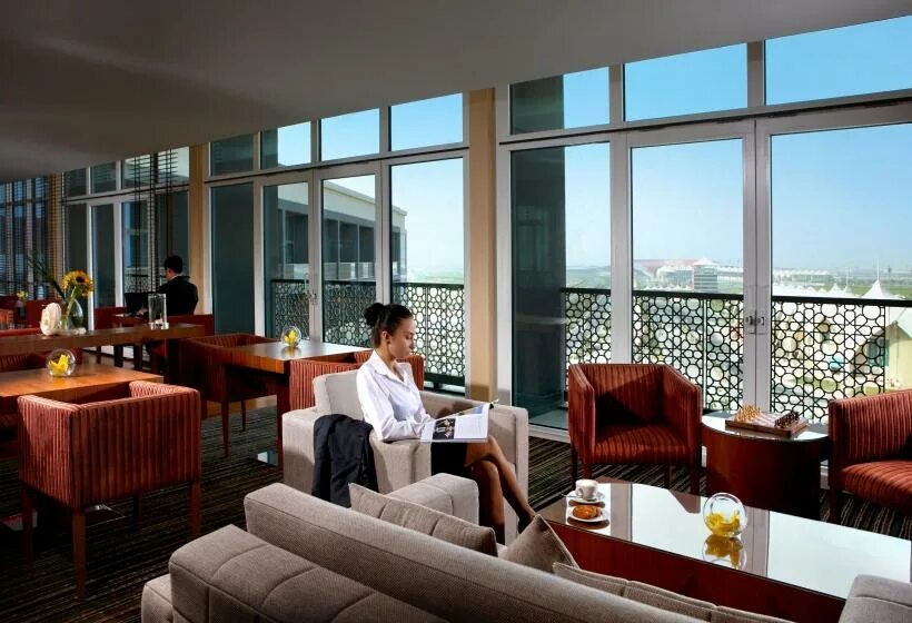 Yas Island Rotana Abu Dhabi 4 остров яс. Club Rotana Lounge. Yas Island Rotana 5*. Отелях сети Rotana. Отель яс