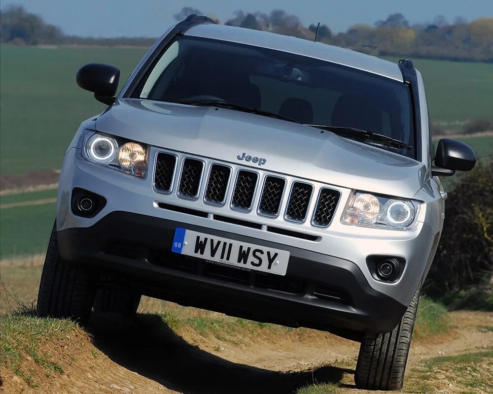 Crd 4x4. Jeep Compass 2011. Джип Компасс 2011. Jeep Compass ангельские глазки. Jeep Compass 2014.