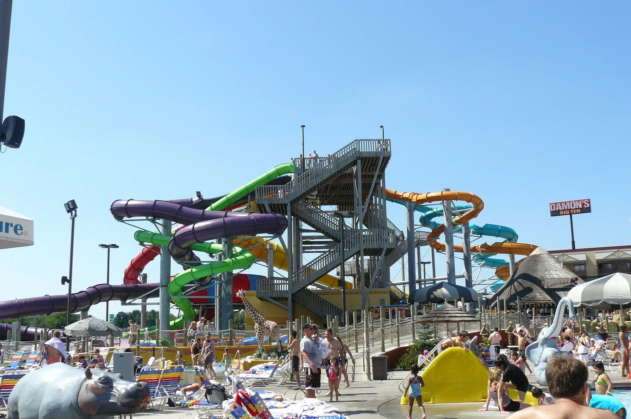 Абу даби аквапарк yas waterworld. Кемер турция аквапарк. Горка инсано в бразилии. Kalahari resort wisconsin dells. Аквапарк в шанхае.