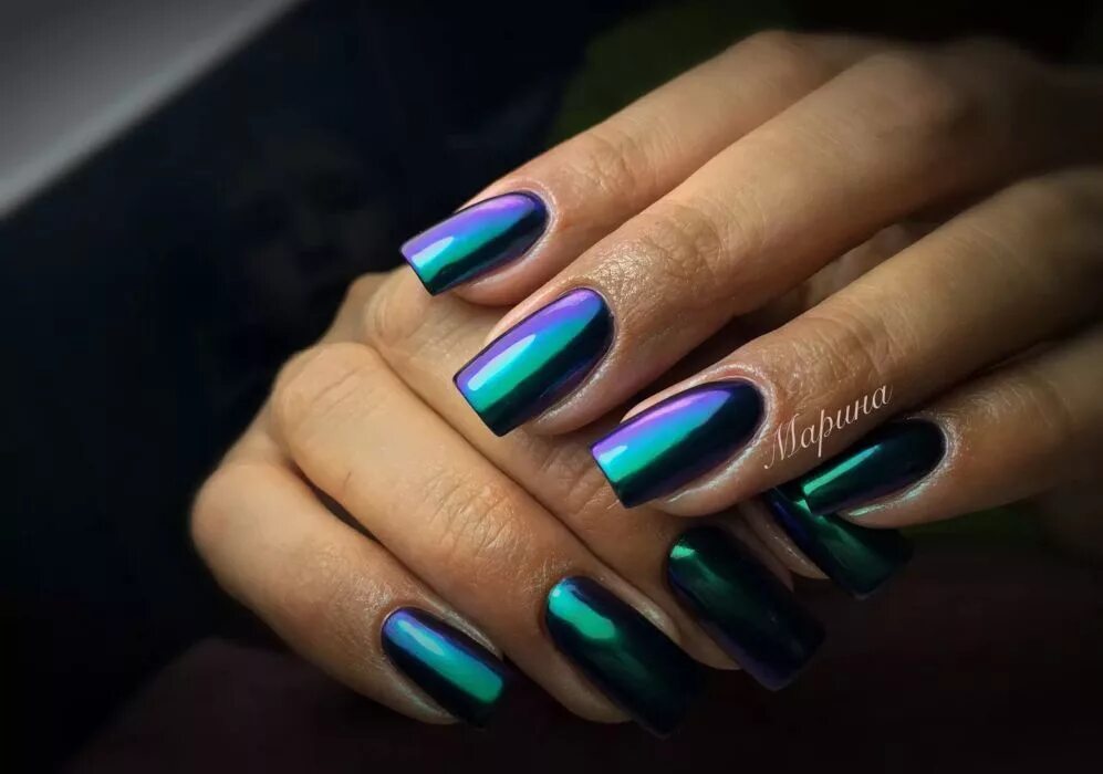 Coffin nails @KortenStEiN Green acrylic nails, Green nails, Emerald nails