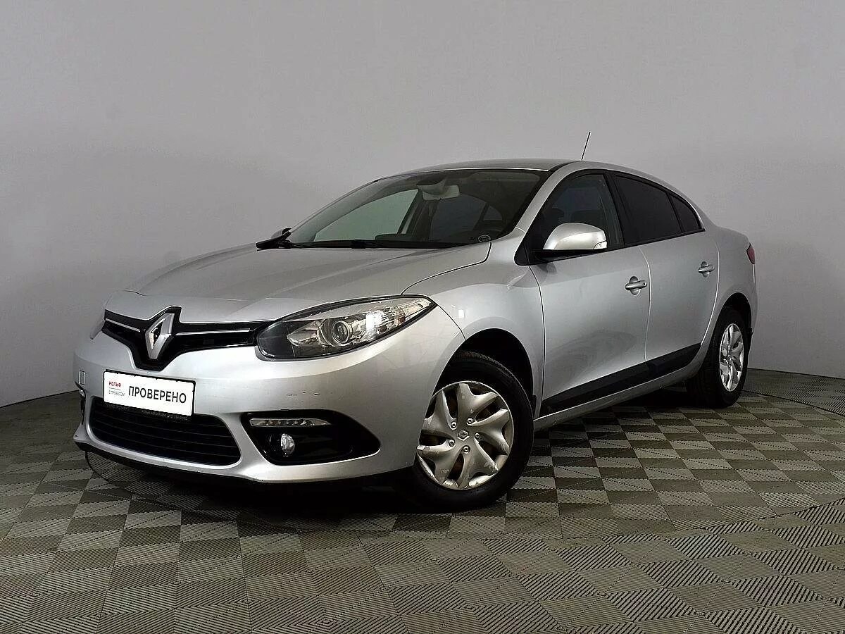 Auto ru renault. Renault Fluence 2013 1.6. Рено Флюенс 2013 серый. Флюенс Рестайлинг 2013. Renault Fluence i Рестайлинг.