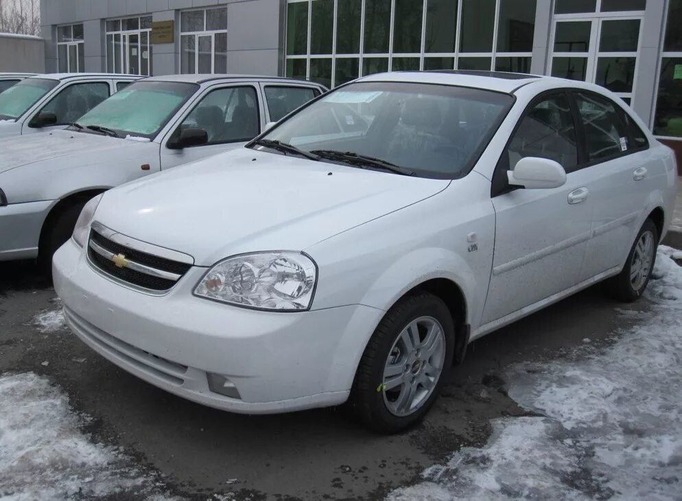 Chevrolet Lacetti 1.8 белый. Chevrolet Lacetti 1.8 белый седан. Lacetti1.8 White. Шевроле Лачетти седан 1.8. Лачетти 1.8 купить