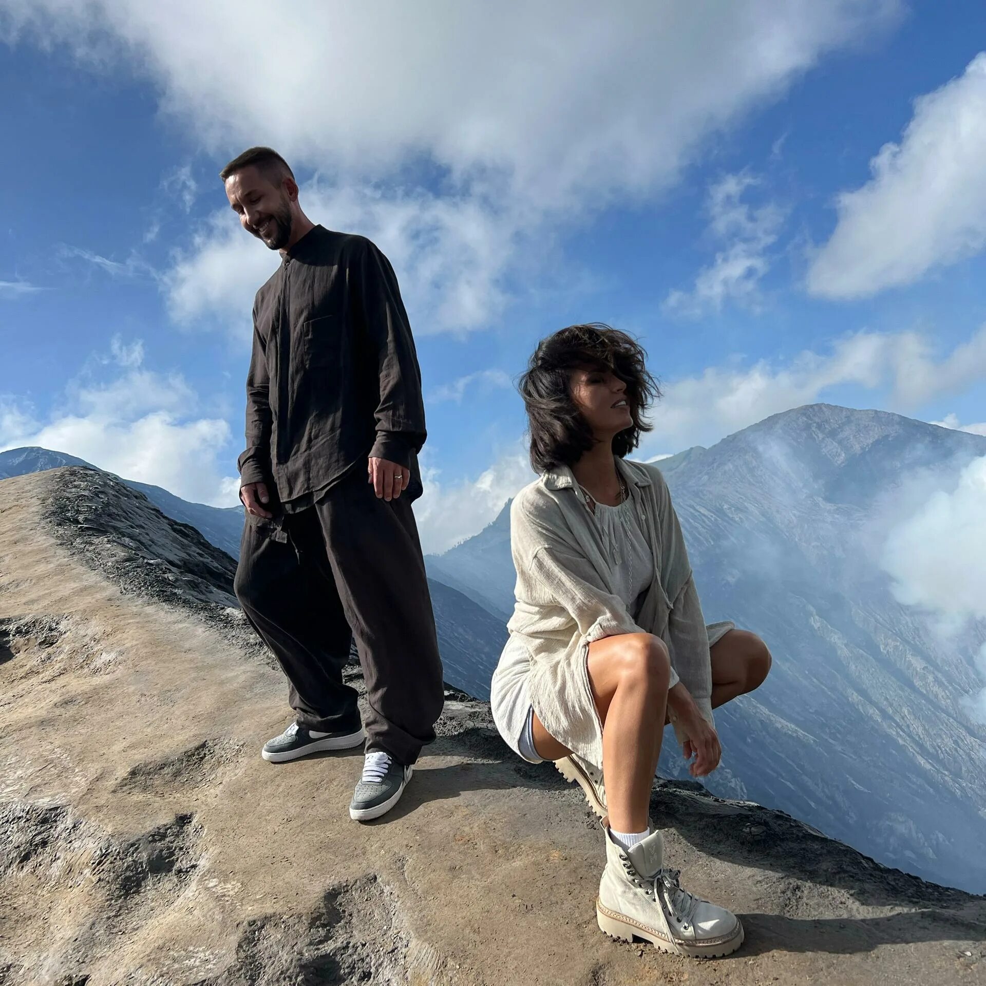 Зиверт фото life. Юлия зиверт чак. Зиверт бестселлер. Барских и зиверт. Где снимался клип зиверт.