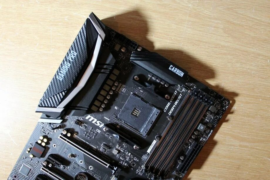 Cpu pwr2. X470 pro carbon. Материнские платы x470. X470 pro carbon. Msi x470 gaming pro carbon ac.