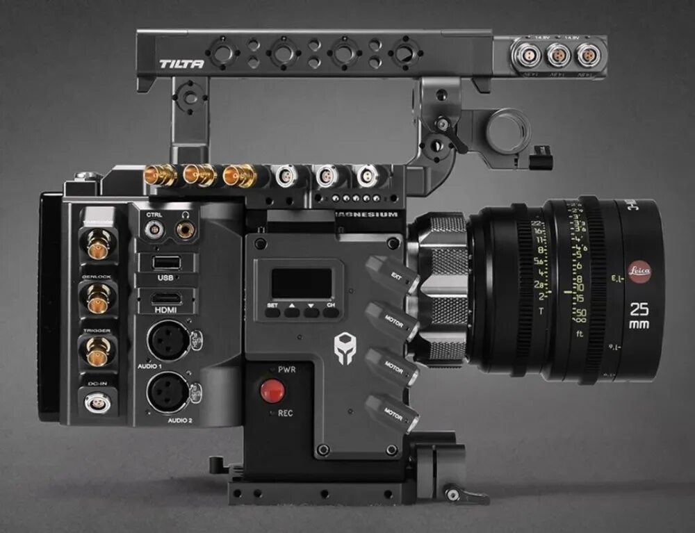 Камера red pro. Камера red pro. Red monstro 8k vv. Камера red pro. Кинокамера red epic.