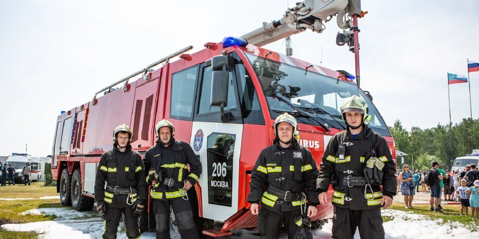 Мчс рф спасатель. Авиационно спасательная служба мчс россии. Высокогорный поисково-спасательный отряд мчс россии. Подготовка спасателей. Спасатели мчс россии.