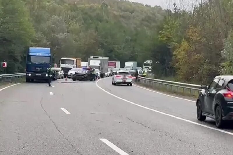 Дтп краснодар горячий ключ трассы опель с грузовиком. Авария под горячим ключом. Дтп горячий. Дтп горячий. Трасса м4.