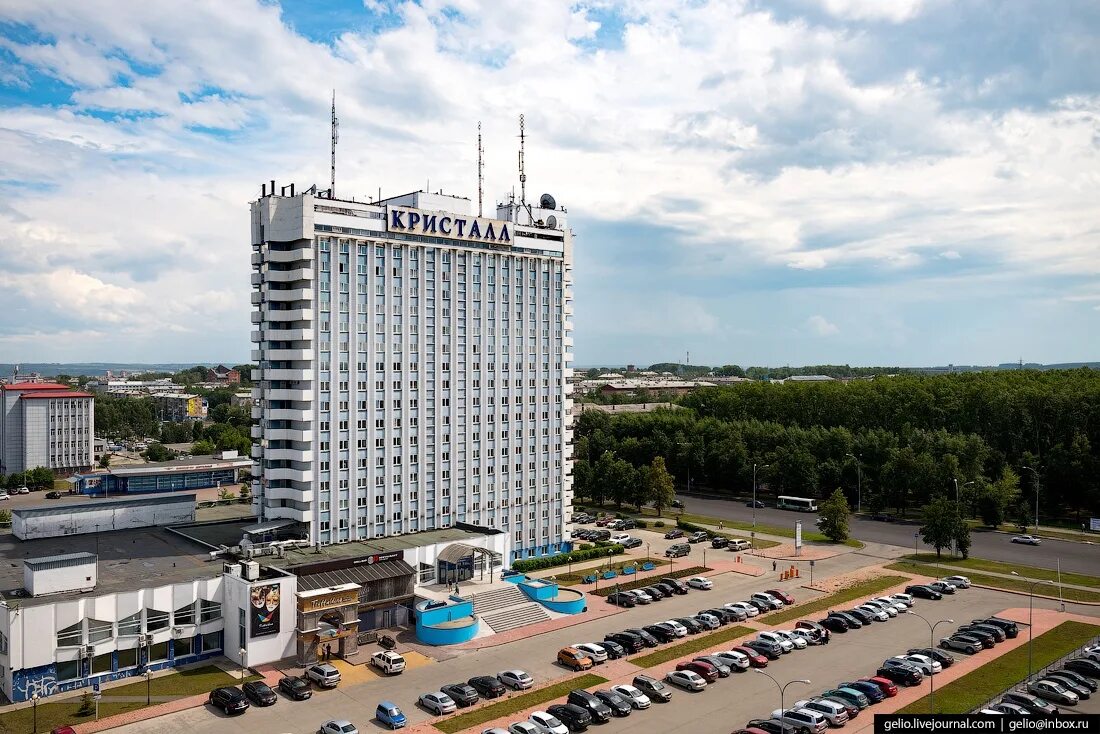 Город кристал. Гостиница кристалл кемерово. гостиница азимут кемерово. здание кристалл кемерово. гостиница кузбасс кемерово.