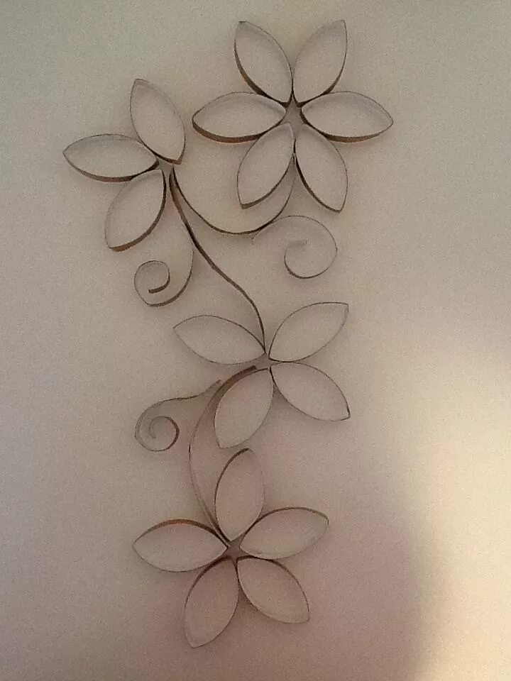 Из рулонов от туалетной бумаги. Из рулонов от туалетной бумаги. Цветы из втулок от туалетной бумаги. Цветы из втулок туалетной бумаги. Панно из втулок.