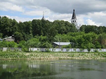 Река серая