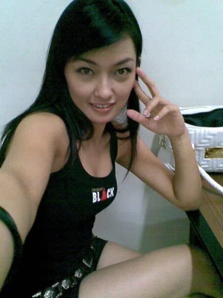 Hera bugil. Cerita lucah. Mertua. Cerita lucah. Hera bugil.