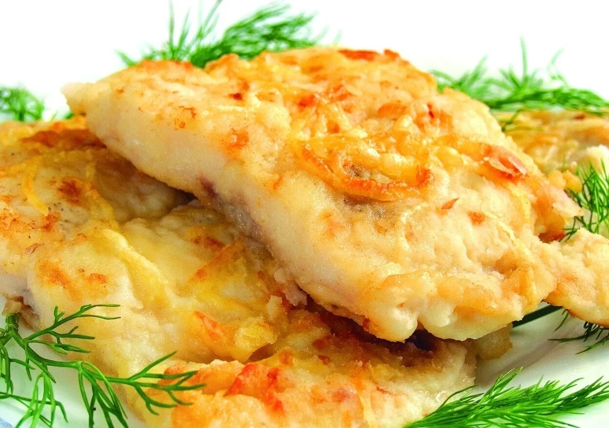 Картошка с рыбой минтай. Рыба Лакомка минтай. Рыба тилапии картофельной корочке. Рыба филе пангасиуса в духовке. Рыбное филе минтая.