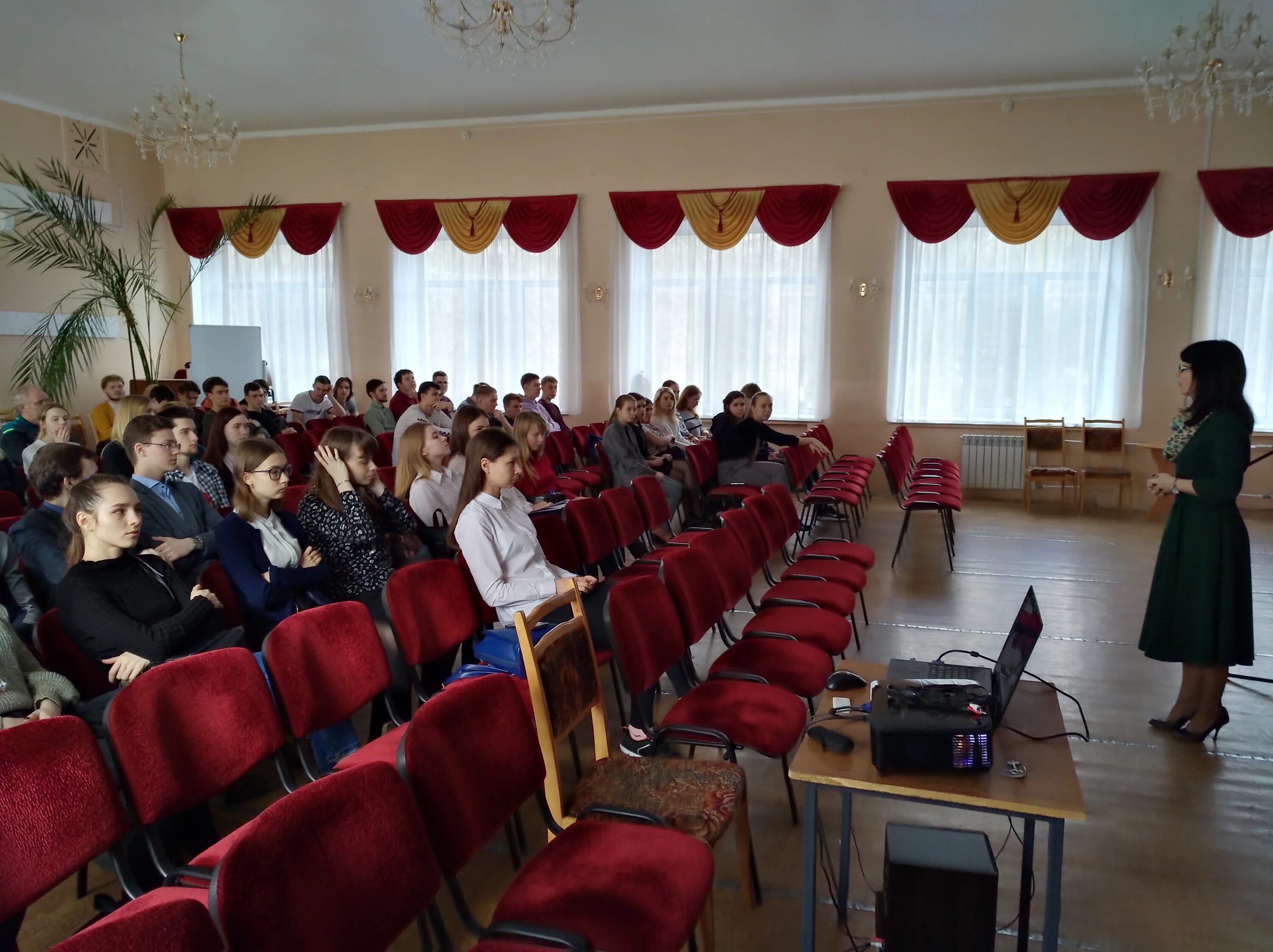 Лицей 5 Железногорск. Школа 12 лицей Железногорск. 5 Лицей Железногорск Курская область. 5 Школа Железногорск Курская область. Лицей 12 железногорск