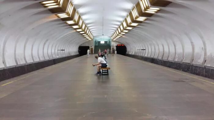 Станция ленинская нижегородский метрополитен. Нижегородский метрополитен станция буревестник. Ленинская (станция метро, нижний новгород). Метро парк культуры нижний новгород. Платформа метро ленинская нижний новгород.