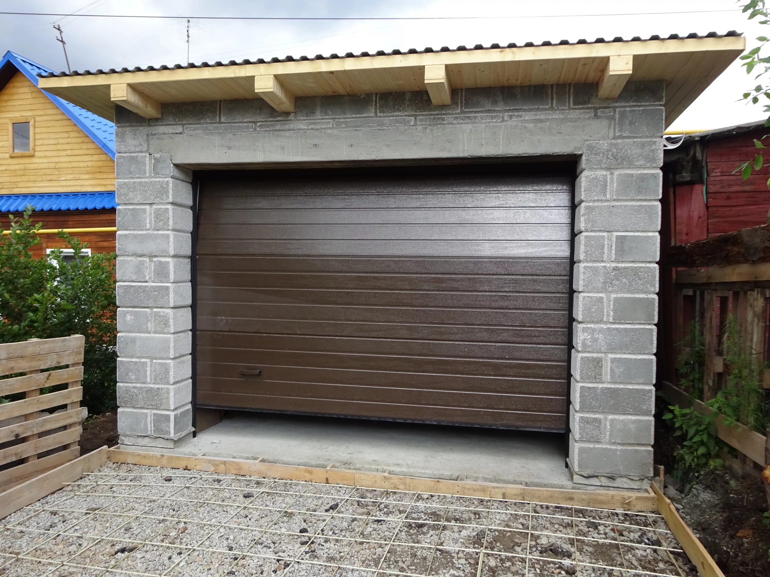 Гаражные ворота damast. Вороты новосибирске. Ворота секционные гаражные дамаст. Новосибирские ворота. Регион- ворота ру новосибирск.