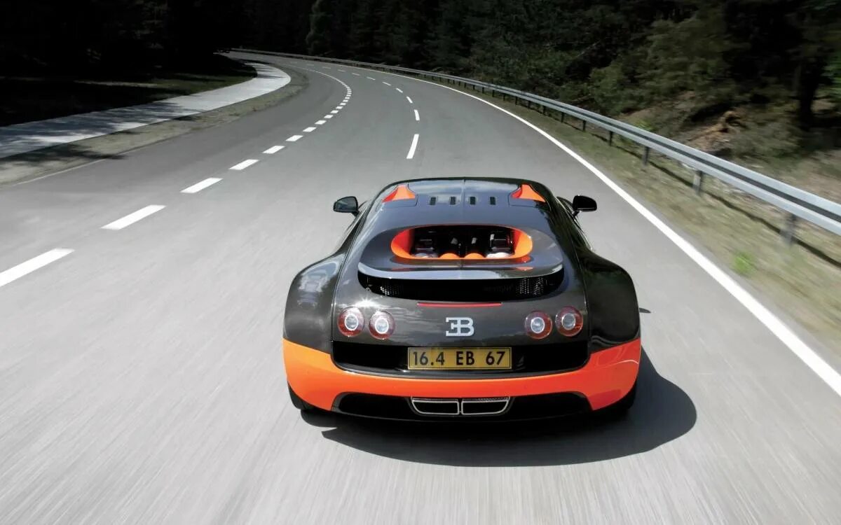 Включи машины 20. Машина Bugatti Veyron 16.4 Supersport. Bugatti Veyron 16.4. Bugatti Veyron 16.4 super Sport 2010. Bugatti Veyron Supersport.