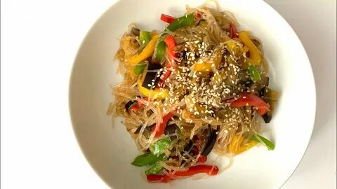 Фунчоза с баклажанами и овощами
