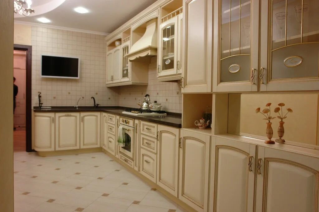 Кухонный гарнитур для дск. Кухня радуга 1. Дизайн кухни дск. Любимая кухня нижневартовск. Кухни в вднх нижневартовске.