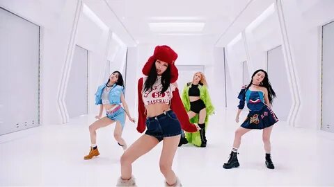 Трек black pink