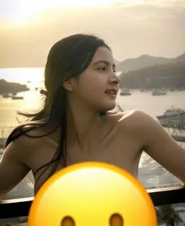 Yang lagi rame nih, foto bulan sutena ai , yang mau coba ai bot nya, nih li...