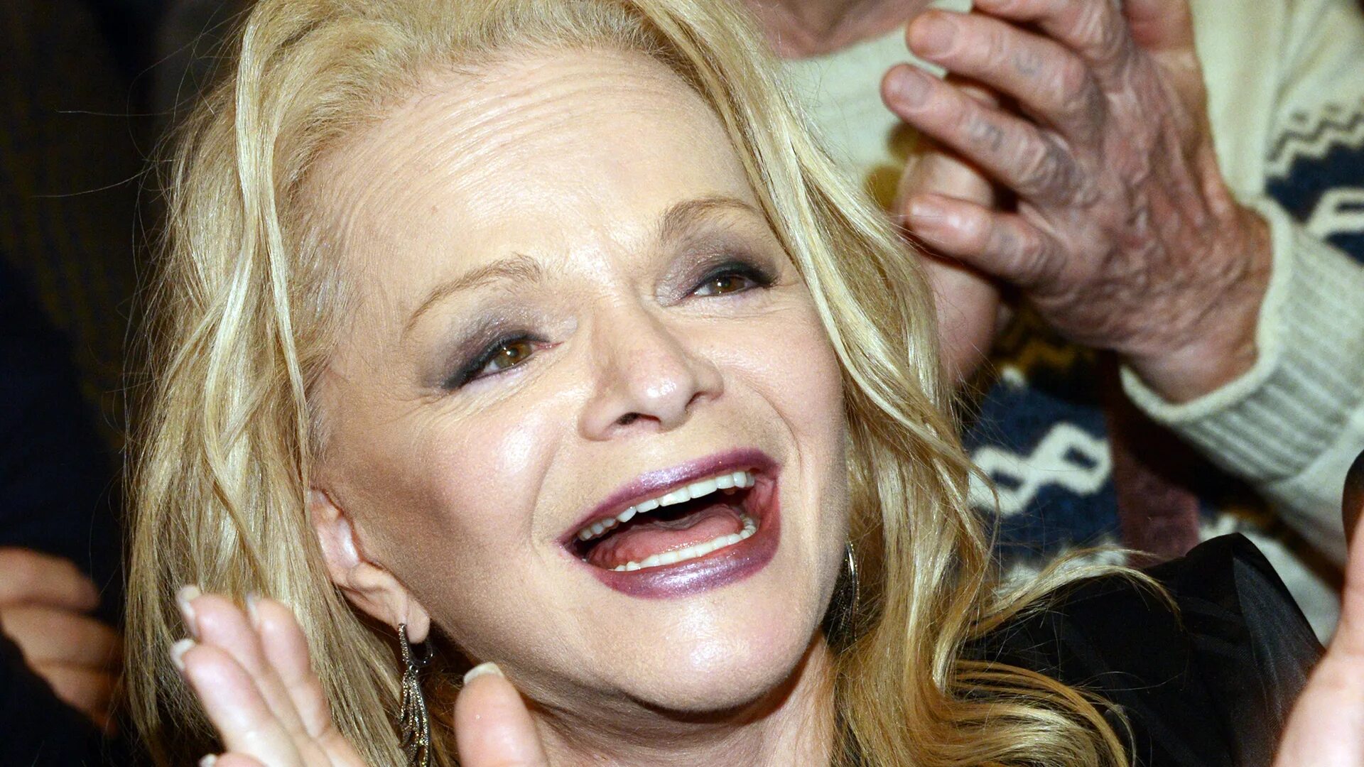 Смех долиной. Лариса долина 2000. Долина в костроме. Певица лариса долина 2020. Смех долиной.