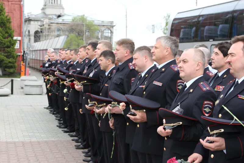 Красноярский край общественный порядок. Девушки полицейские общественный порядок. Полиция охрана. Начальник общественного порядка красноярск. Полиция курагинского района красноярского края.