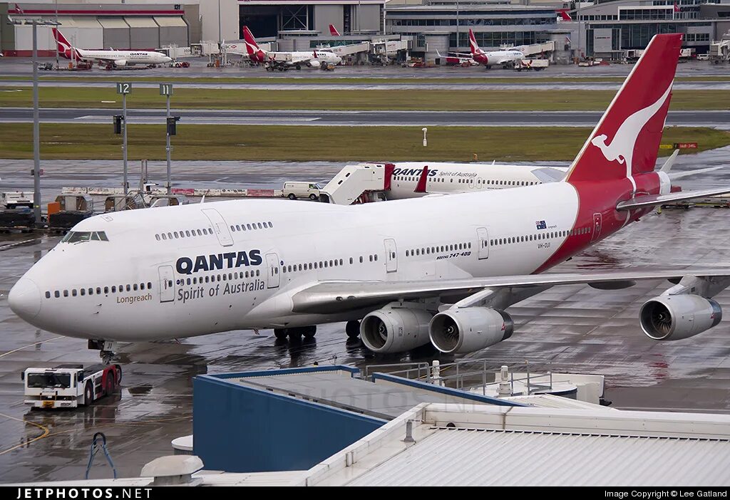 Боинг 747 с дополнительным двигателем. Boeing 747 438. Самолет 5 двигателей. Боинг 747 с пятым двигателем. Самолет 5 двигателей.