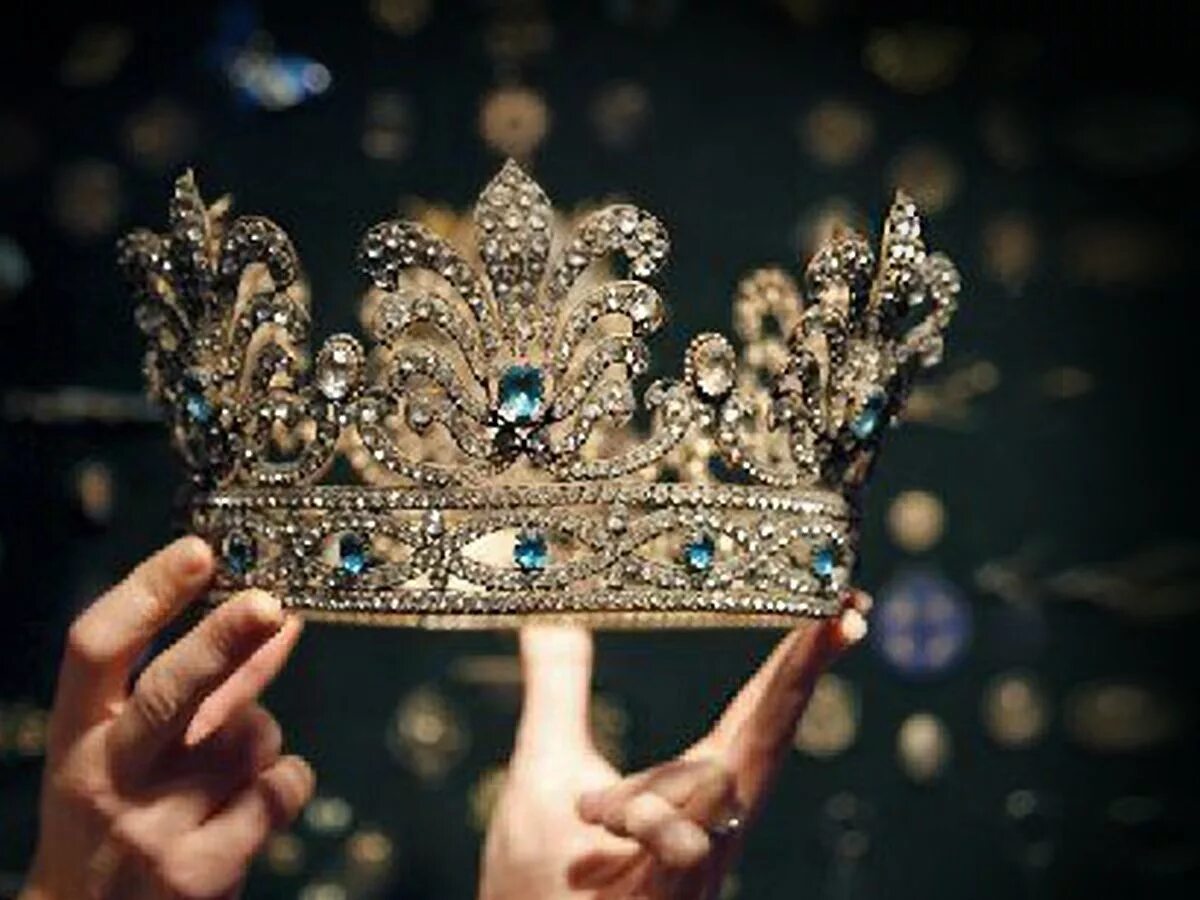 Корона Королевская Средневековая Эстетика. Эстетика Королева корона Королева коронация. Девушка в короне. Красивая корона.