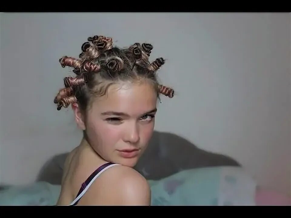 Crimped hairstyle ? Why not ! Crimped hair, Long hair styles, Curls for long hai