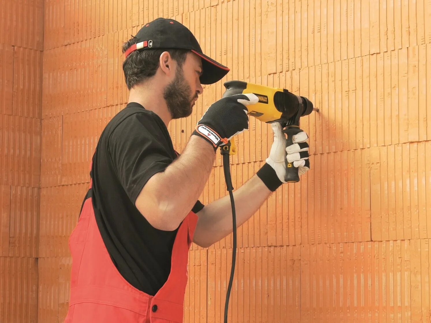 Звук перфоратора слушать. Сверлит стену. Wall of Drill Collars.