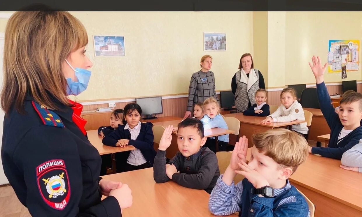 директор школы 135. сайт школы 135 в городе омске. куляпин александр сергеевич. знаемова елена александровна. копытин сергей юрьевич самара.